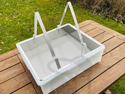 Picture of Uncapping tray for 2 persons, with lid, uncapping stand and frame holder